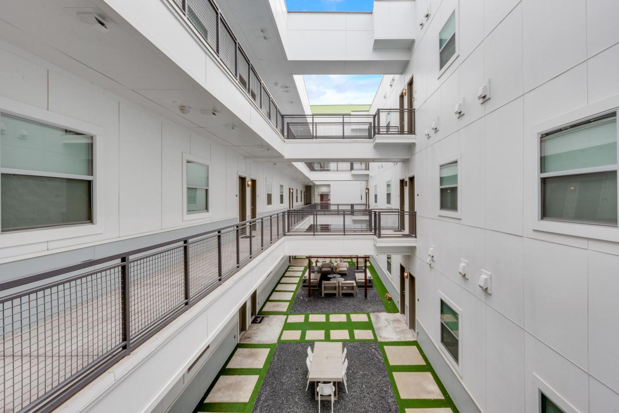 Snappy Loft Style 2Br I Gym I Parking I Workspace Dallas Exterior foto
